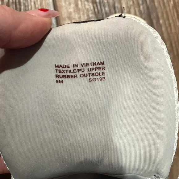 Michael Kors White and Gray Women's Sneakers - Picture 4 of 9